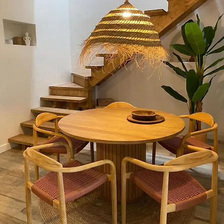 Townhouse بيت للعطل